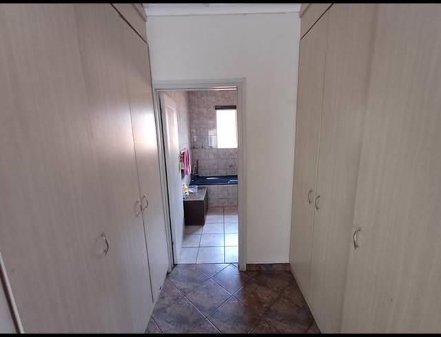 2 BEDROOM TOWNHOUSE FOR SALE IN DUNCANVILLE